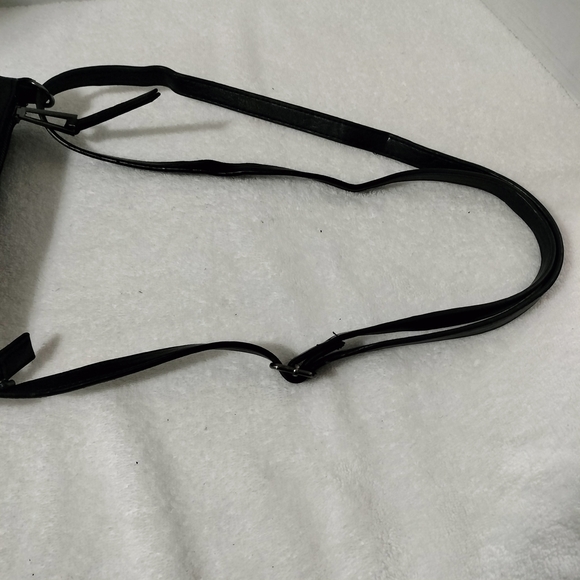 Jessica Simpson Elegant Black Crossbody Bag - Picture 7 of 10